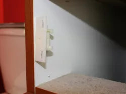 Cabinet Faceplate Clip