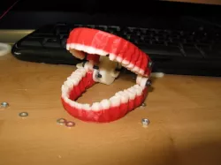 ChatterBox Teeth - Wind-up