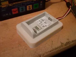 Case dock to refresh Xbox 360 controller batteries Free 3D print model