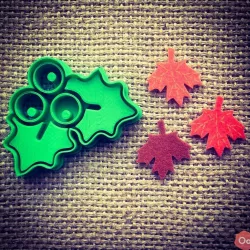 Mistletoe Cookie Cutter Free 3D print model