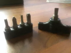 Minimal screwdriver with minimal bitholder