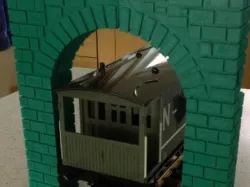 G scale arch