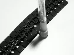 LEGO pen mount for large treads