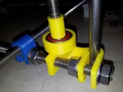 Mendel Prusa Z clamp
