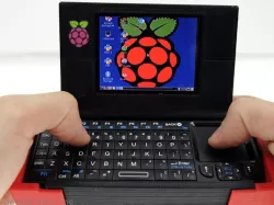 Mobile Raspberry Computer Case - Portable Raspberry Pi-to-Go