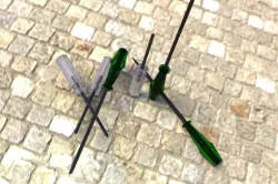 SCREWDRIVER