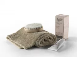 Rexa Spa Set Towel Brush and Cream 3D model