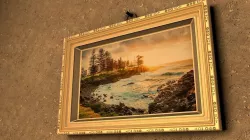 Ornate picture frame Free low-poly  3D model