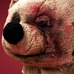 Beat Up Horror Bear Mask Low-poly  3D model