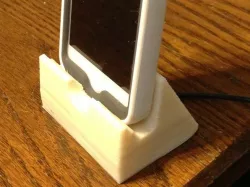 iPhone 5 Dock/Stand
