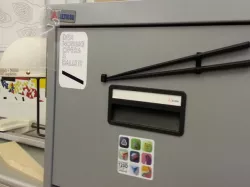 Chopstick wallholder