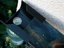 Rain Gutter - PET Bottle Adapter