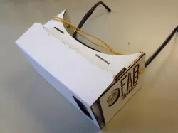 Dodocase / google cardboard for people with glasses