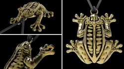 Gold frog pendant 3d printable Nature jewelry stl 3dm file 3D print model