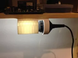Lamp mount for E27 socket