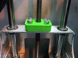 Slop nut z-wobble fix, for solidoodle printers with aluminum bed.