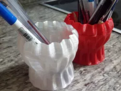 Wavy pencil vase