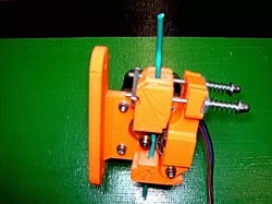 A direct drive bowden extruder for 3mm