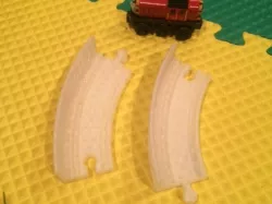 Thomas the train curved track with guard