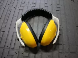 Ear defender brace replacement part
