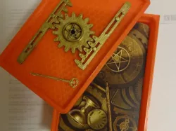 Gear Latching Tarrot Deck Box