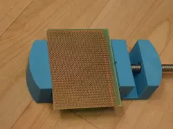 Small Vise V2