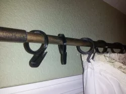 Curtain Hanger
