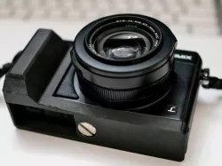 Panasonic Lumix LX100 handgrip