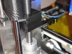 Prusa i3 trapezoid thread Z-axis mod
