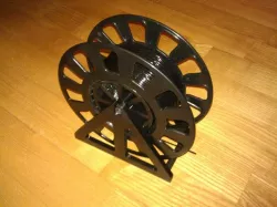 Yet another spool holder