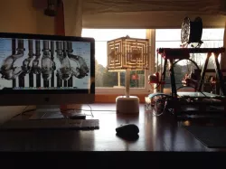 Box-e RGB LED Desk Lamp