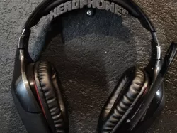Headphone Holder 8 bit style.