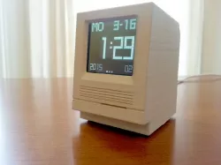 Mac SE/30 iPod Nano Dock