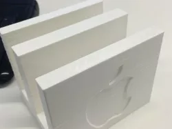 Apple vertical laptop holder