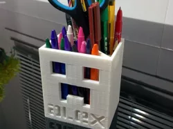 Creeper Pen Holder