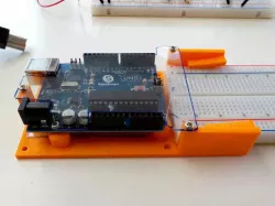 Arduino uno + breadboard