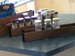 Spice rack tidy