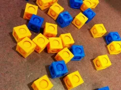 Tiny Cube Gyro
