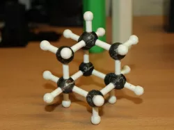 Dual colour adamantane molecule