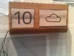 Split Flap Display - Weather in one Hour
