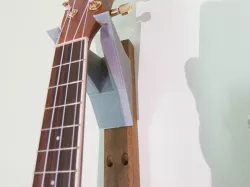Ukulele Mount for Cado Wall unit rail