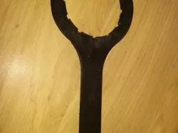 Wrench for a water purifier (Reverse Osmosis filter) resin tank cap