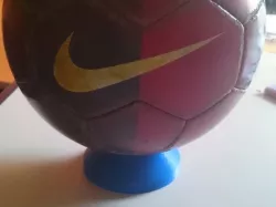 Ball holder
