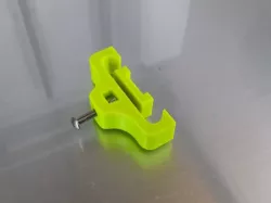 lock to fix stuff to the Ultimaker2 rail system