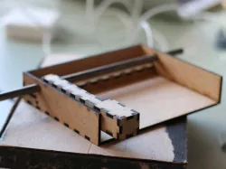 One octave keyboard with simple rack