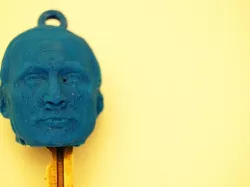 Putin Key Topper