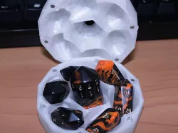 Pylon Container (Crystal/Barrel Dice Box)