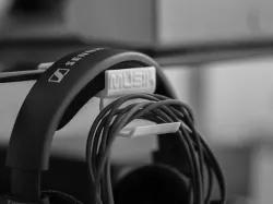 Headphone Holder