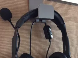 Headphone holder for office cube divider