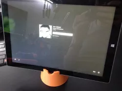 IPAD AND SURFACE PRO 3 STAND